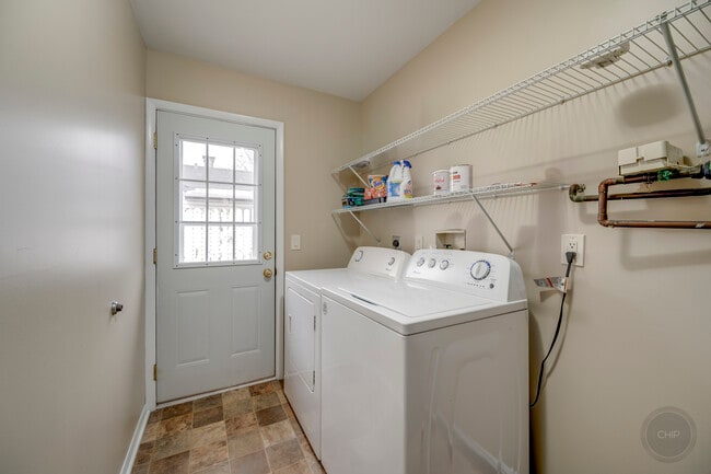 Building Photo - 46 Ingleshire Rd