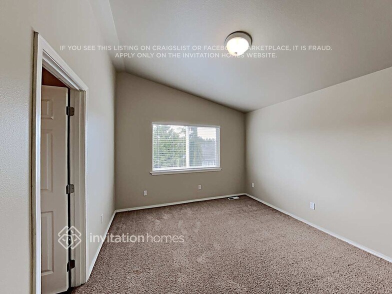 Building Photo - 1616 112th Ave SE
