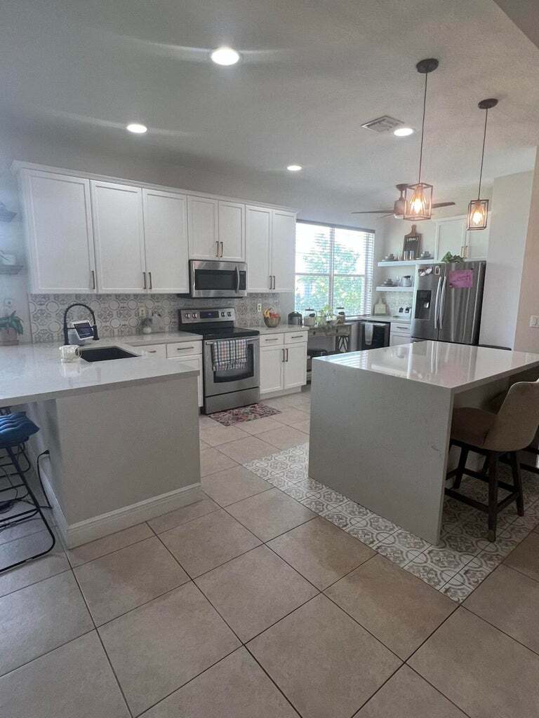 Building Photo - 180 Seminole Lakes Dr