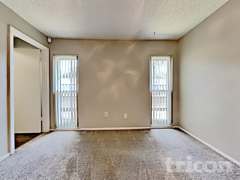 Building Photo - 14139 Arbor Hills Rd