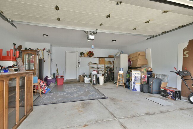 Building Photo - 1557 Scottdale Cir