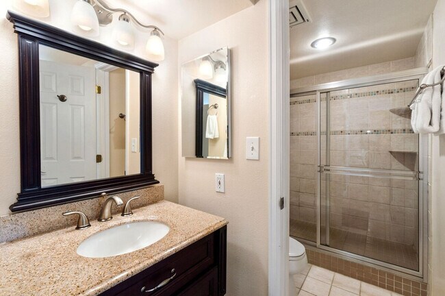 Building Photo - 22 Larimer St