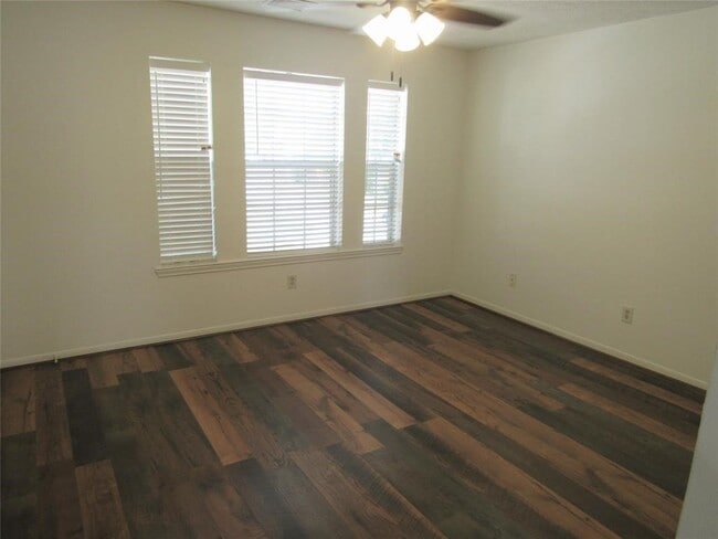 Building Photo - 18822 Timber Way Dr