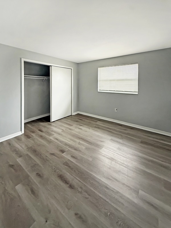 Building Photo - 2505 Hanson St