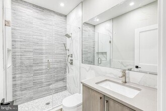 Building Photo - 2026 Spring Garden St