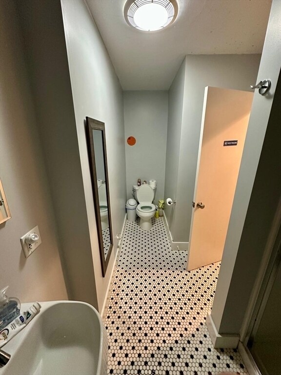 Building Photo - 25 Seafoam Ave