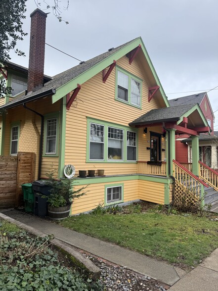 The whole house - 2322 SE Main St