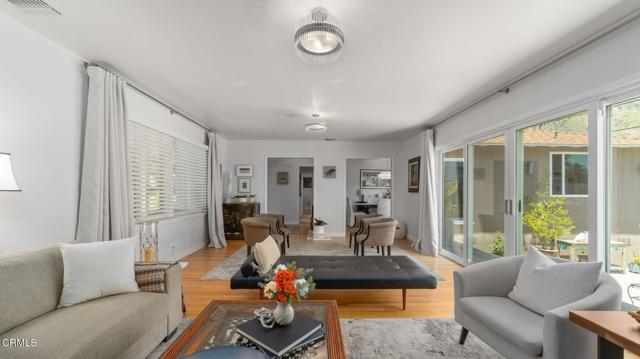 Building Photo - 2030 N Altadena Dr