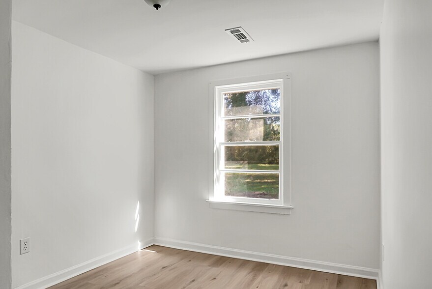 Bedroom 3 - 2735 Exchange Landing Rd