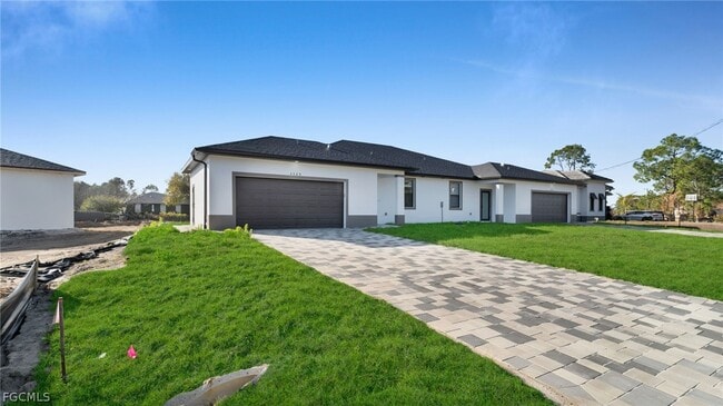 Building Photo - 4989 Fairway Ct