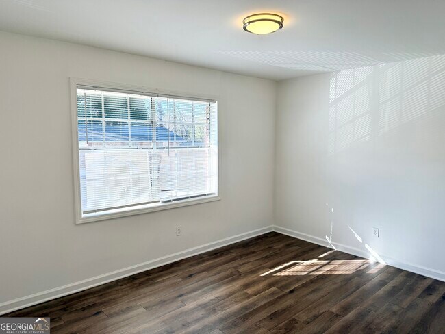 Building Photo - 111 W Burke St