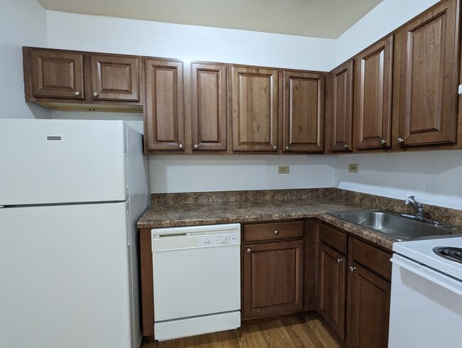 Building Photo - 1850 N Humboldt Blvd