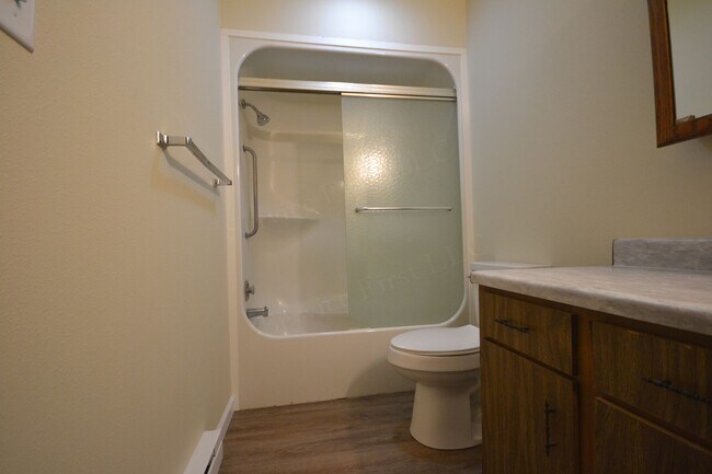 Building Photo - Cross Timbers Apartment