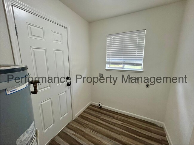 Building Photo - 8615 Newgate Ct