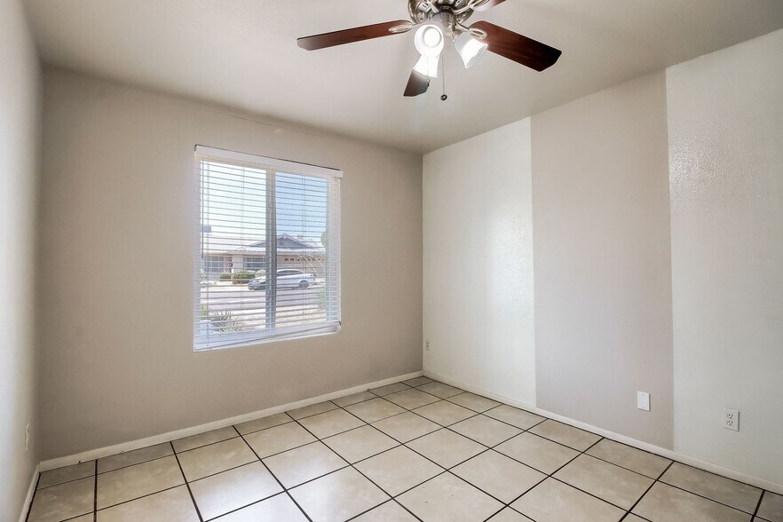 Building Photo - 1516 E Palmcroft Dr