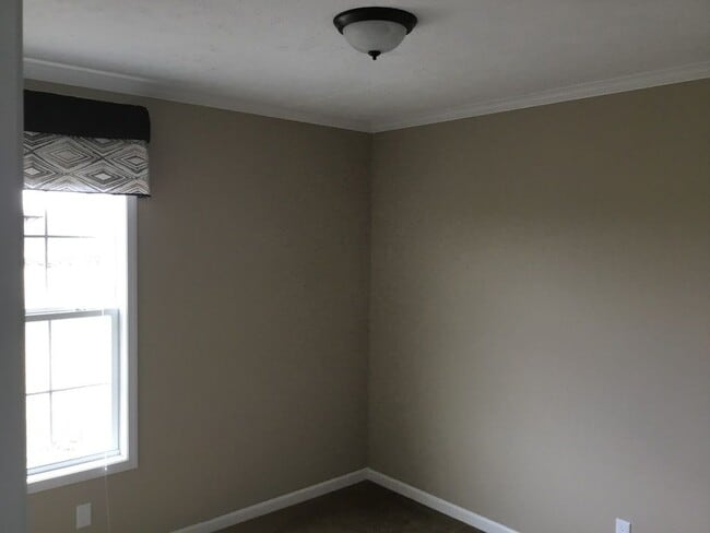 Building Photo - 1510 Alan Dr