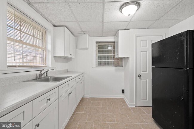 Building Photo - 7515 Pleasant Way
