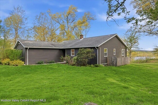 Building Photo - 5265 NY-9G