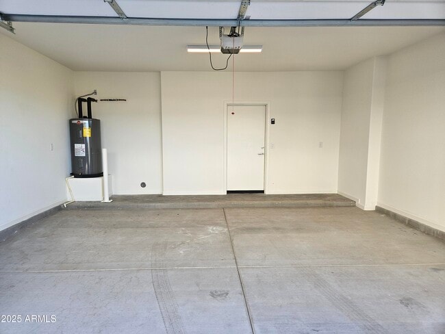 Building Photo - 651 N Ironwood Dr