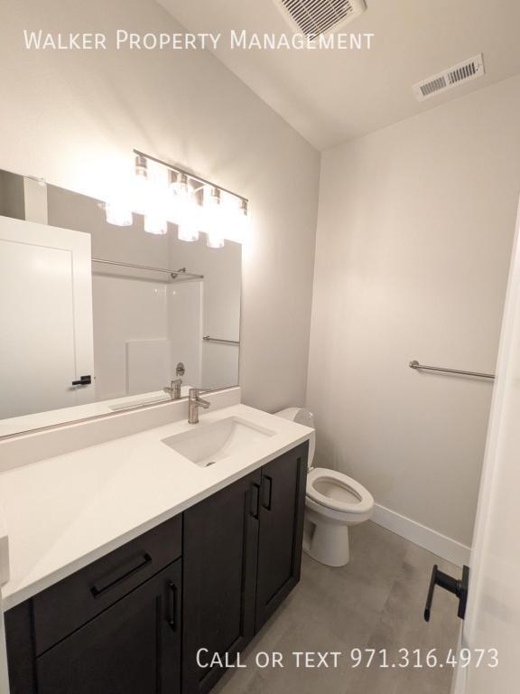 Building Photo - 1000 E Rork Ct