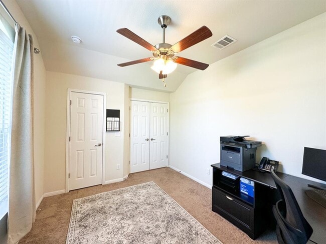 Building Photo - 125 Beech Creek Ln