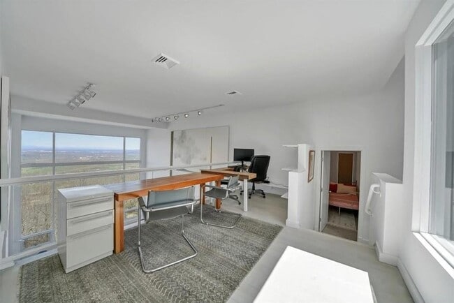 Building Photo - 94 Mine Hill Rd
