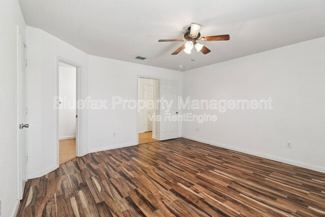 Building Photo - 5842 Blonde Canyon