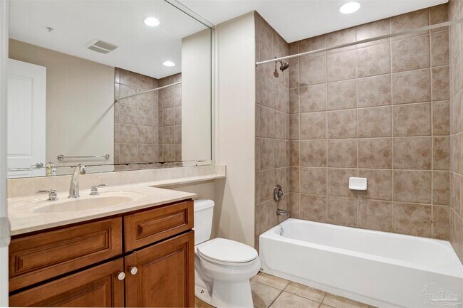 Building Photo - 612 Lost Key Dr