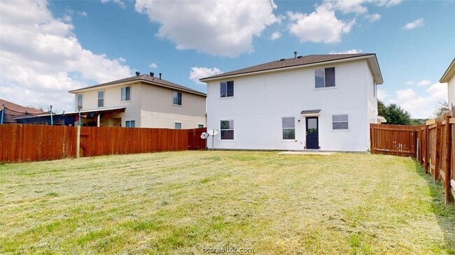 Building Photo - 15214 Meredith Ln