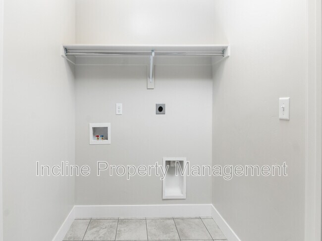 Building Photo - 16297 S Truss Dr