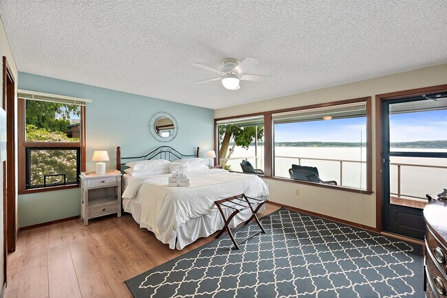 Building Photo - 153 Maple Ln NW