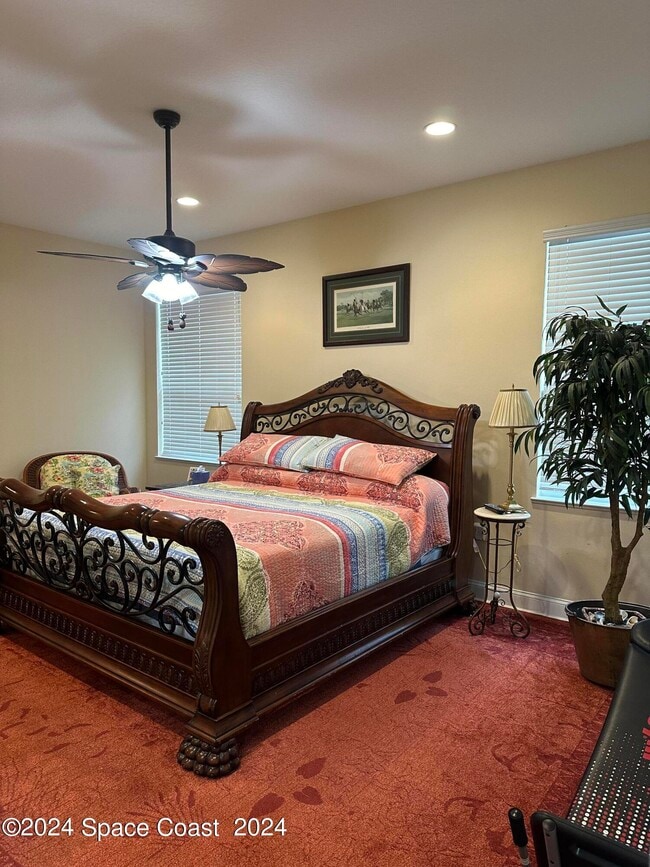 Building Photo - 8667 Villanova Dr