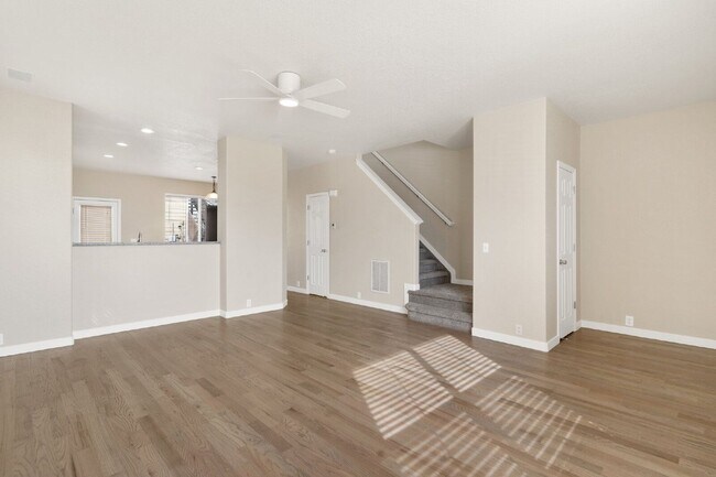 Building Photo - 2284 St Paul Dr