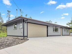 Building Photo - 16-2034 Pearl Dr.