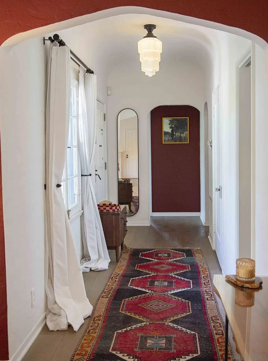 Building Photo - 2925 Graceland Way