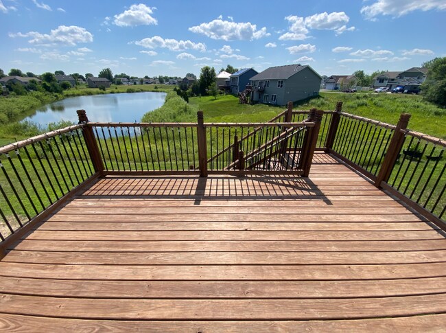 Building Photo - 2339 8th Ln SE