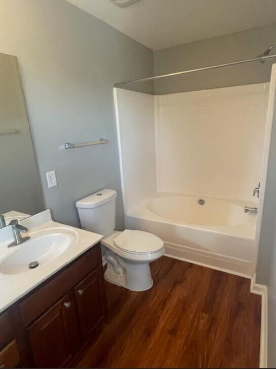 Building Photo - MOVE IN SPECIAL! $200 OFF FIRST MONTHS REN...