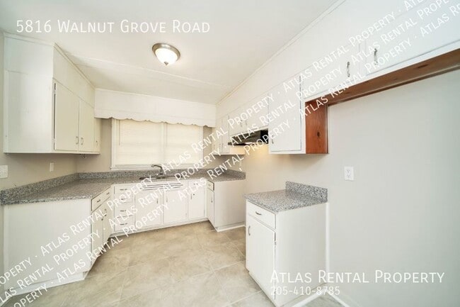 Building Photo - 5816 Walnut Grove Rd