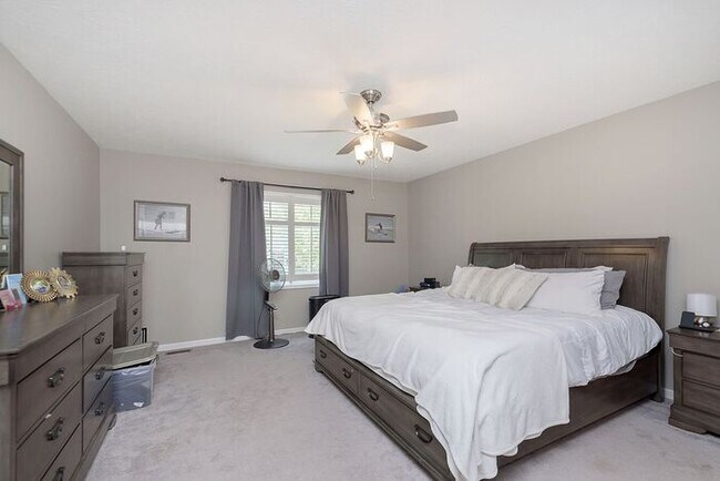Building Photo - Lovely 4 Bedroom 2 Bath Home in Carmel!