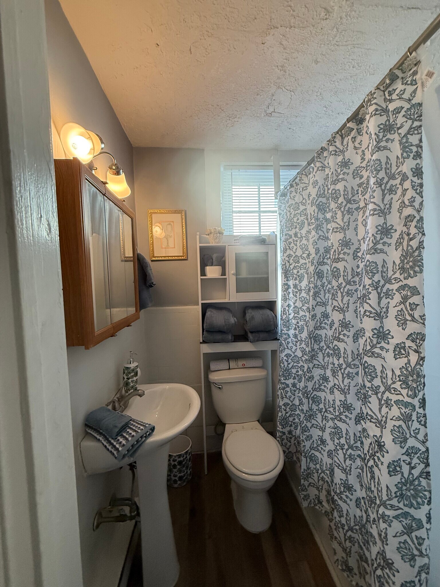 Building Photo - 406 N Loudoun St