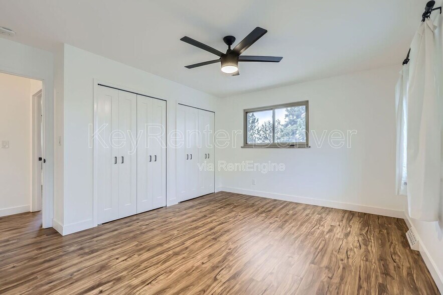 Building Photo - 5802 Queen St