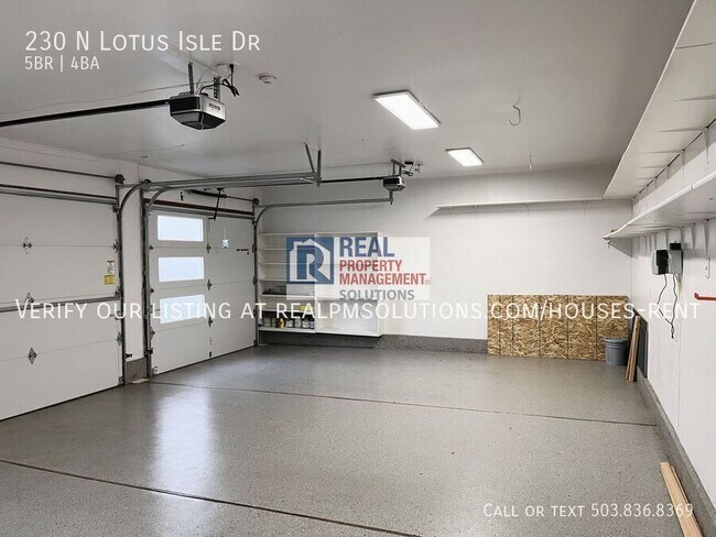 Building Photo - 230 N Lotus Isle Dr