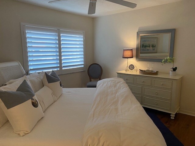 Guest room #2 - 15171 Cedarwood Ln