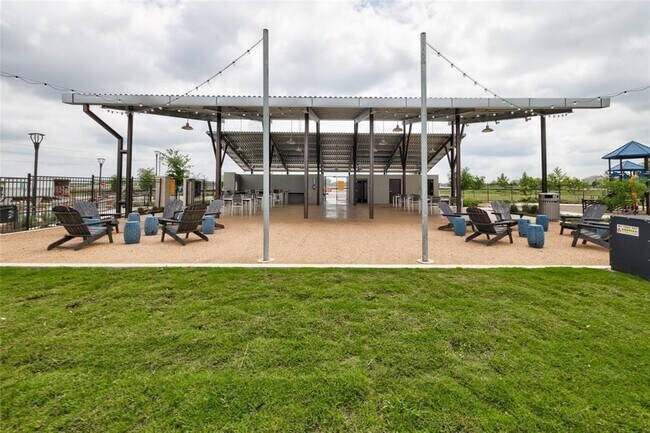 Building Photo - 208 Shugart St