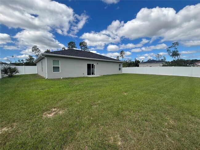 Building Photo - 15441 SW 22nd Court Rd