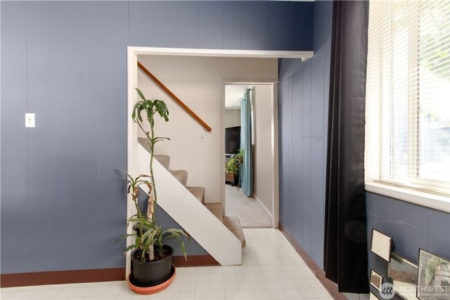 Building Photo - 4 bedroom home in one of Tacoma's most cov...