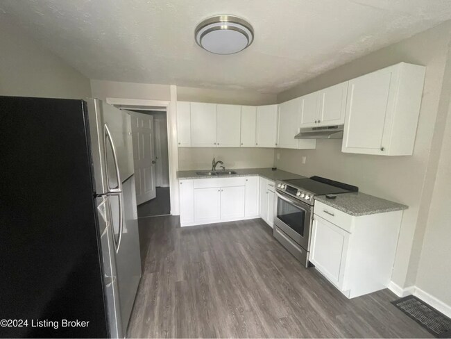 Building Photo - 1005 Dixie Hwy