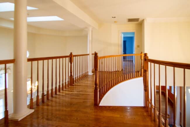 Building Photo - Elegant 4Bd/4Bth Brick Colonial