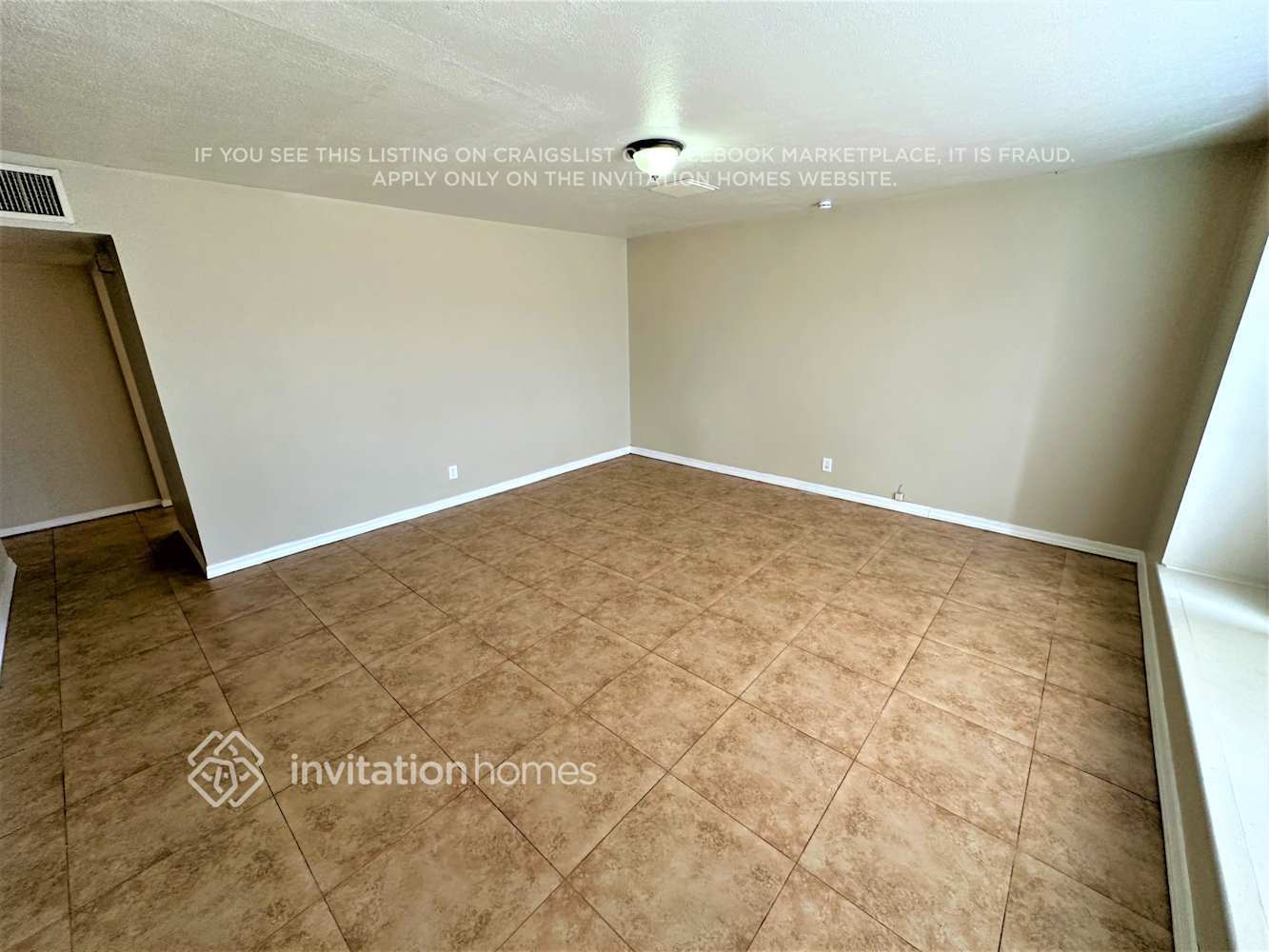 Building Photo - 3608 W Ocotillo Rd
