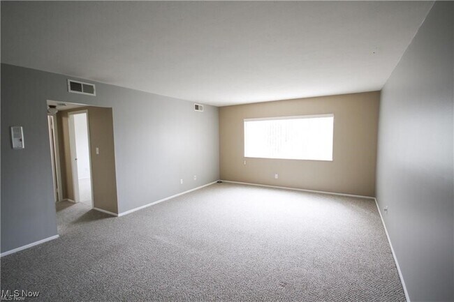 Building Photo - 20333 Detroit Rd